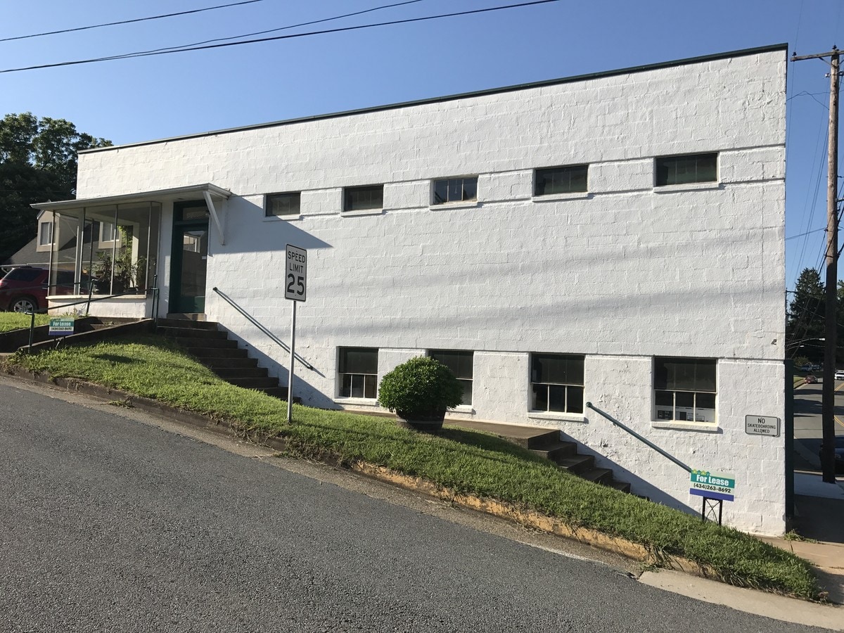 584 Main St Lovingston Va 22949 Loft Creative E Property 1 4