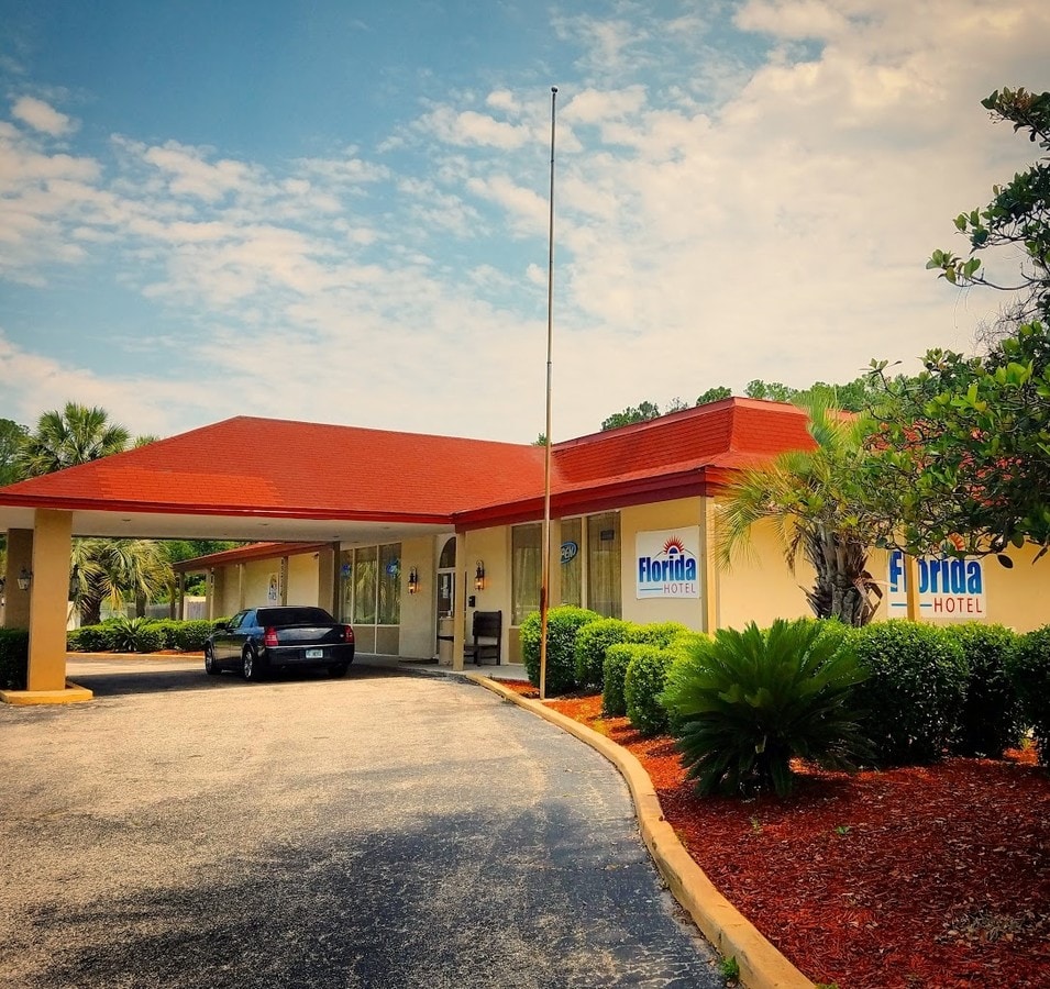 852374 Us Highway 17 Yulee Fl 32097 Hotel Property For On 852374 Us Highway 17 Yulee Fl 32097 Hotel Property For On Loopnet