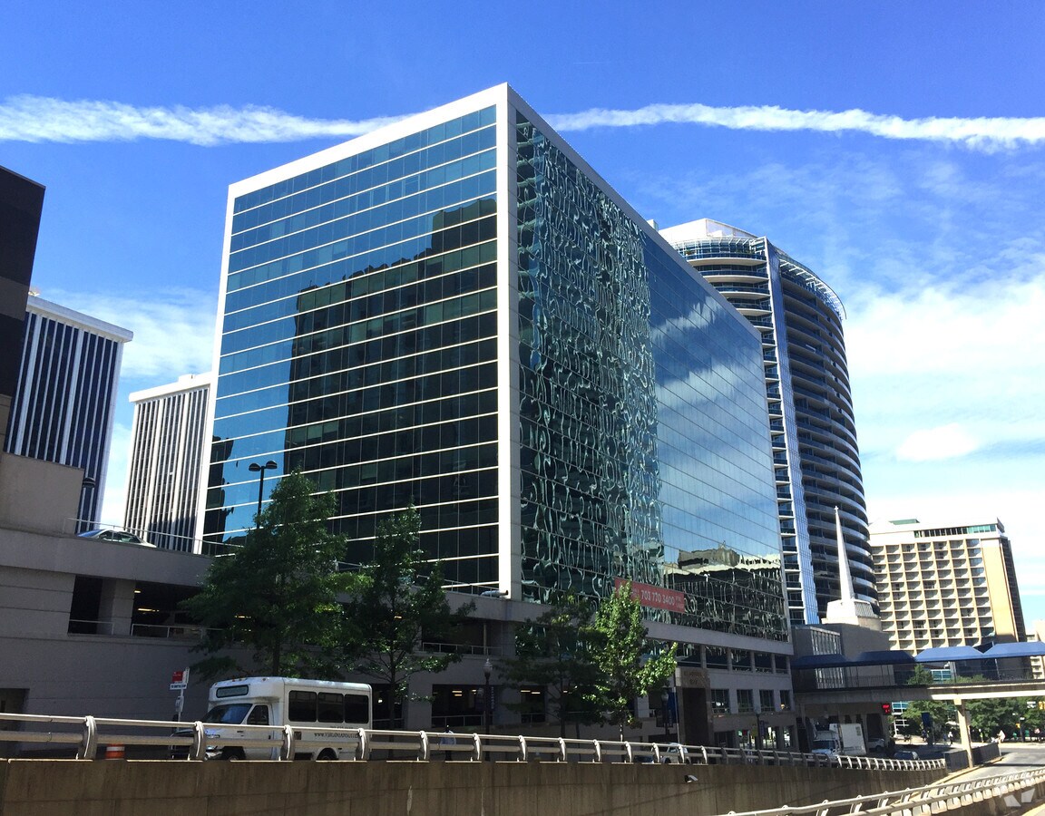 1820 N Fort Myer Dr, Arlington, VA, 22209 Property For Lease on