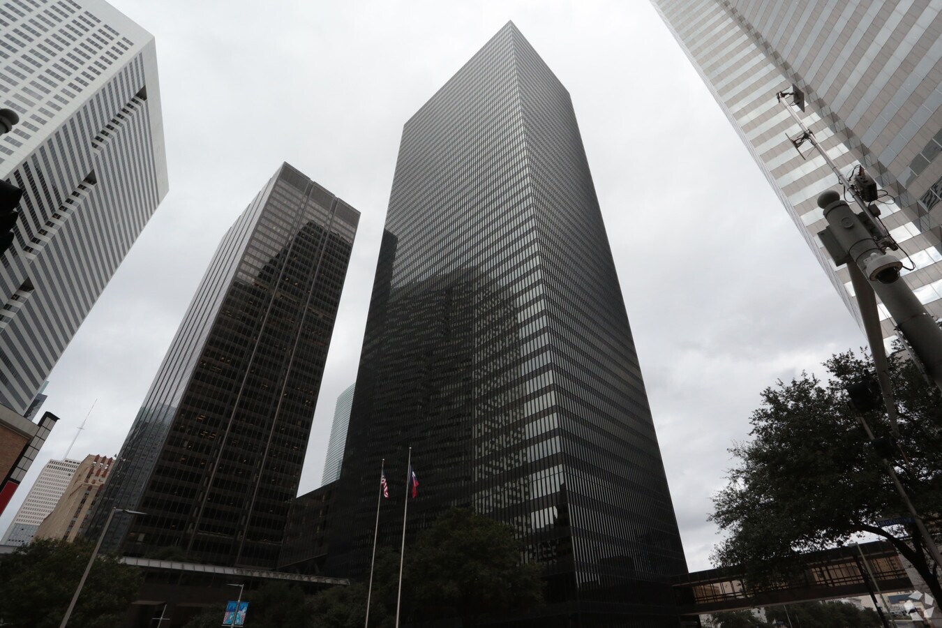 1221 McKinney St, Houston, TX, 77010 Property For Lease on