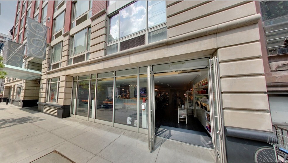 155 W 21st St New York Ny 10011 Apartments Property For Lease 2 400 Sf Of 5 Star Retail E Available In New York Ny