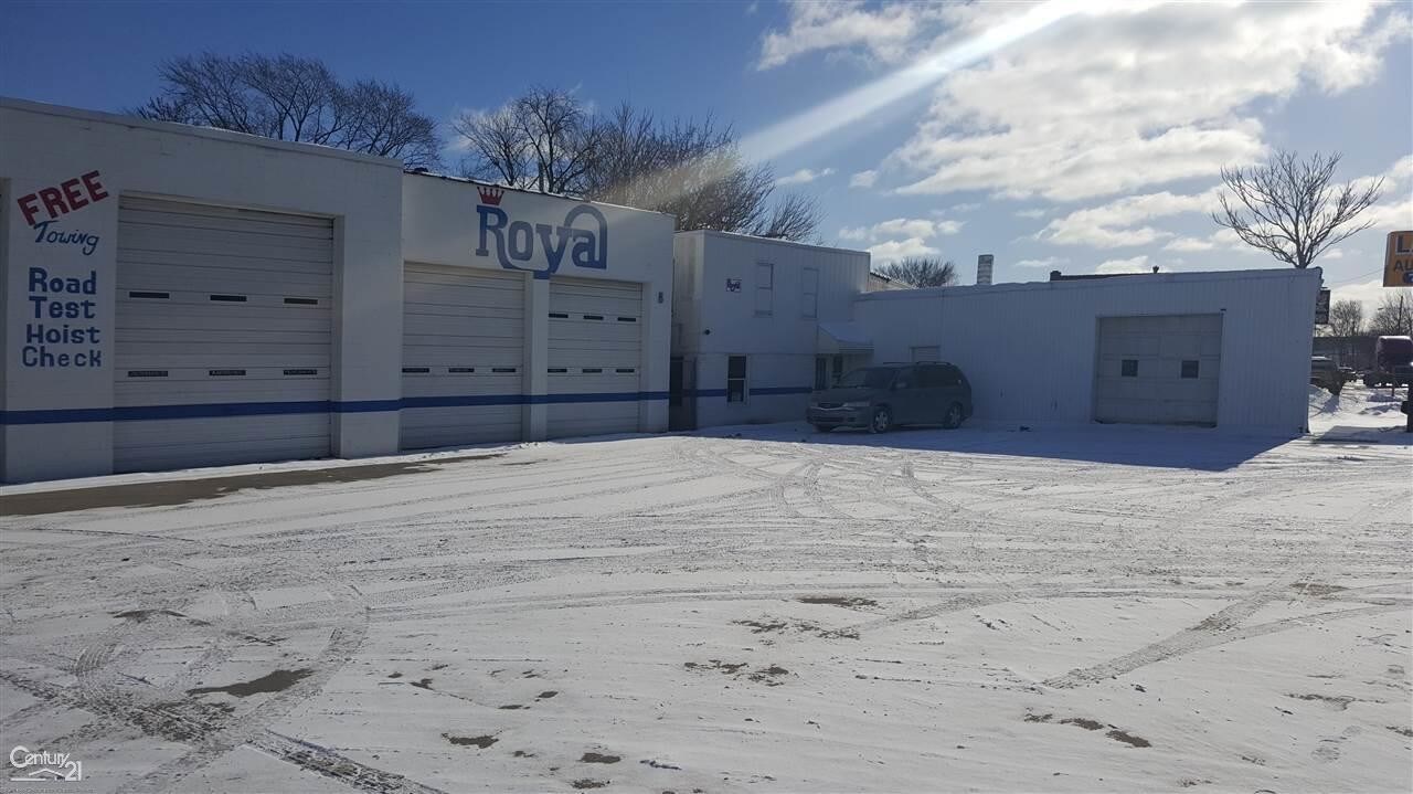 17920 E 12 Mile Rd Roseville Mi 48066 Auto Repair Property For 17920 E 12 Mile Rd