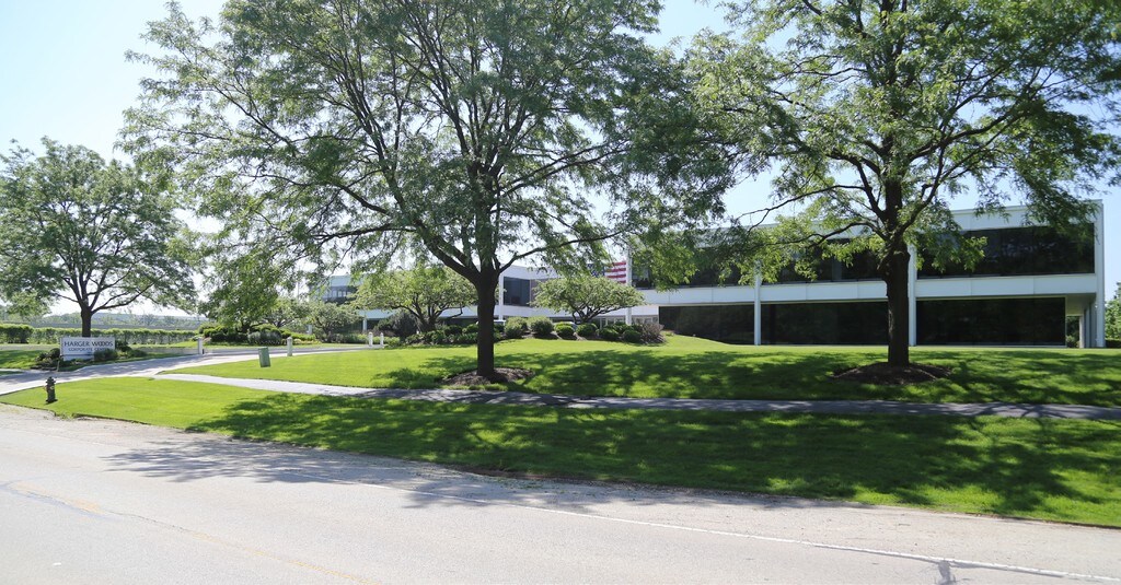 S Loopnet Com Listing 701 Warrenville Rd Lisle Il 4071977 Image Jpg