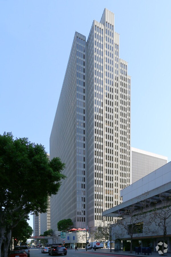 Two Embarcadero Ctr San Francisco Ca 94111 Property For Lease On Loopnet Com Two Embarcadero Ctr San Francisco Ca 94111 Property For Lease On Loopnet Com