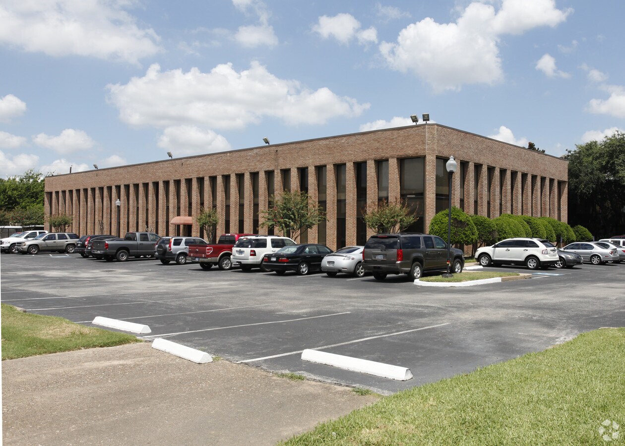 3600 S Gessner Dr, Houston, TX, 77063 Property For Lease on