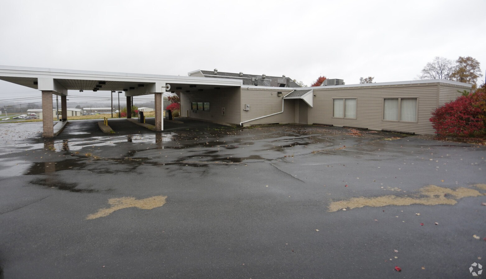 5851 Nor Bath Blvd, Bath, PA, 18014 Bank Property For Sale on