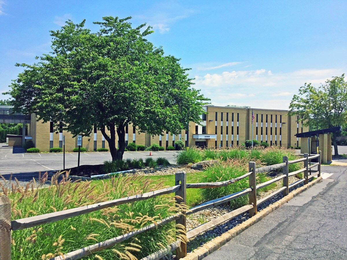 1255 S Cedar Crest Blvd, Allentown, PA, 18103 Property For Lease on