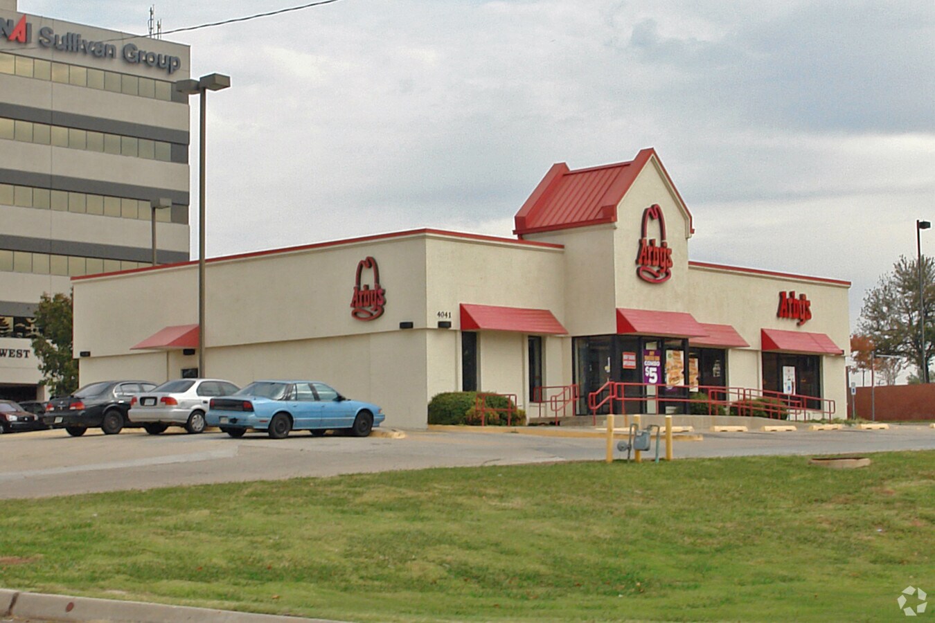 4041 Nw Expressway St Oklahoma City Ok 73116 Fast Food Property 4041 Nw Expressway St Oklahoma City Ok 73116 Fast Food Property For Lease On Loopnet