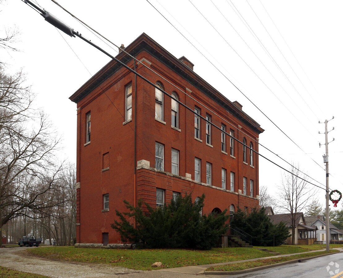 2415 E Southport Rd, Indianapolis, IN, 46227 Apartments Property For