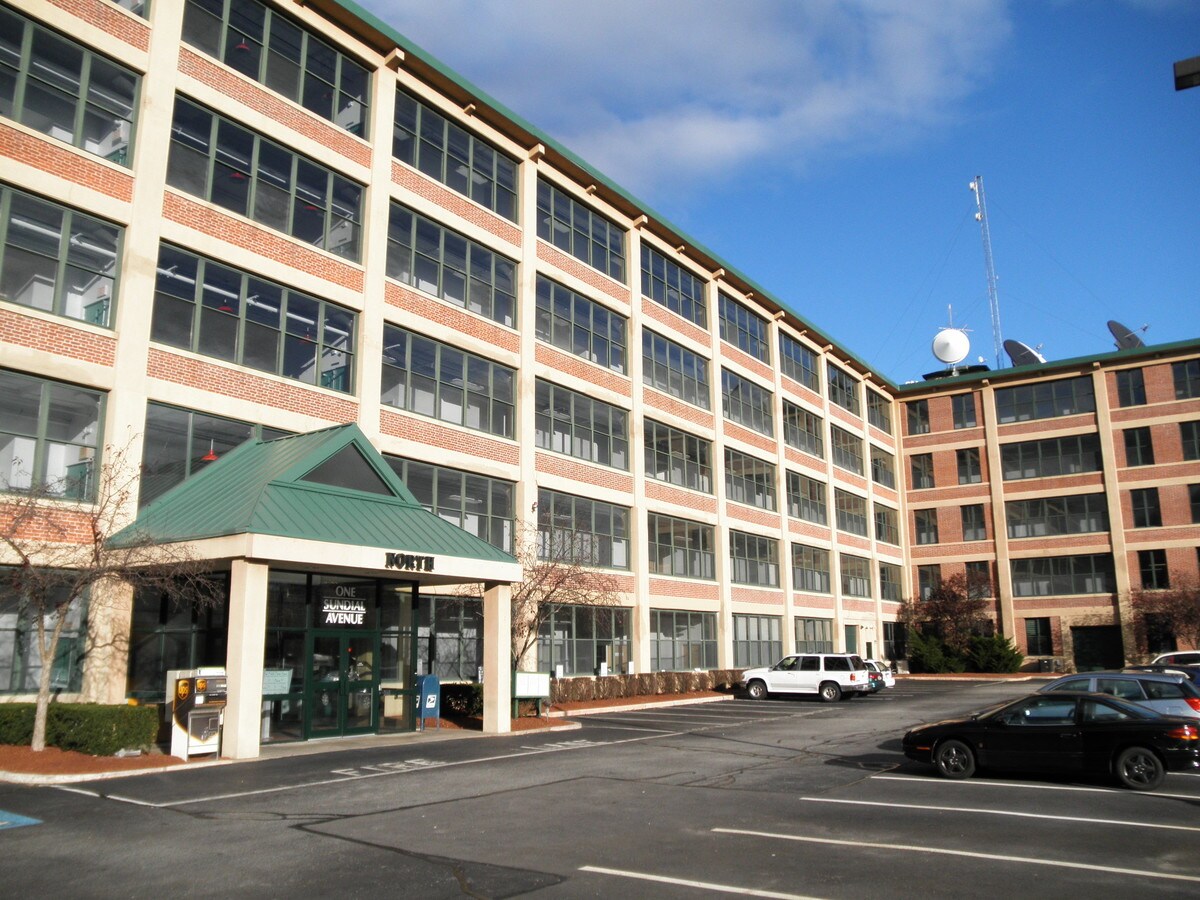 1 Sundial Ave, Manchester, NH, 03103 Property For Lease on