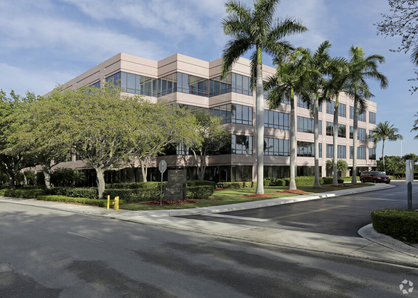 6303 Blue Lagoon Dr, Miami, FL 33126 - Short-Term Offices, Workspaces ...