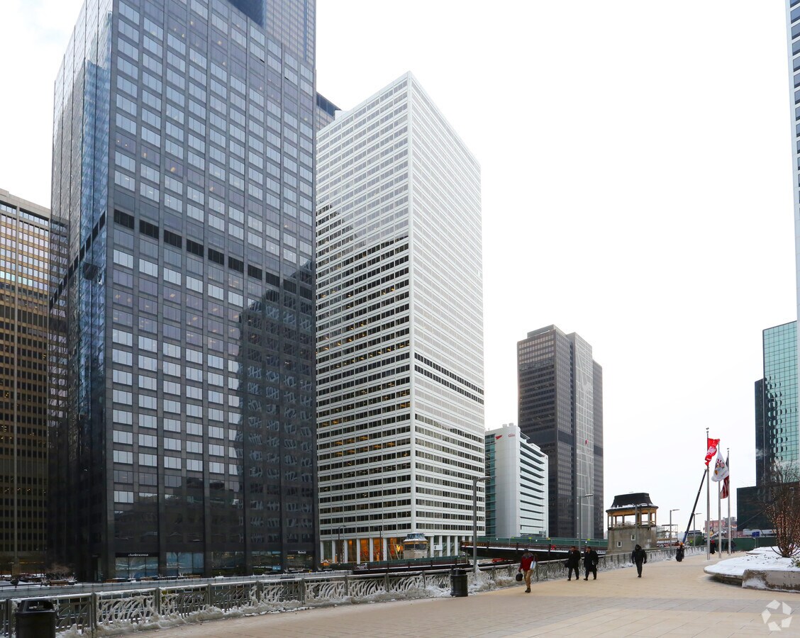 200 S Wacker Dr, Chicago, IL, 60606 Property For Lease on