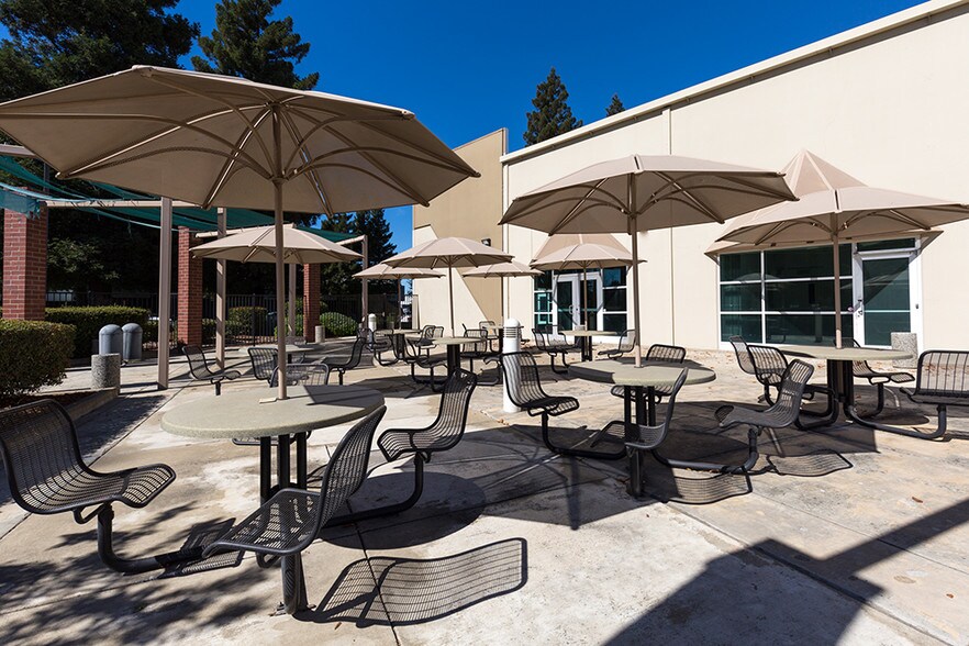 4130 S Market Ct Sacramento Ca 95834 R D Property For Lease On 4130 S Market Court Photo5