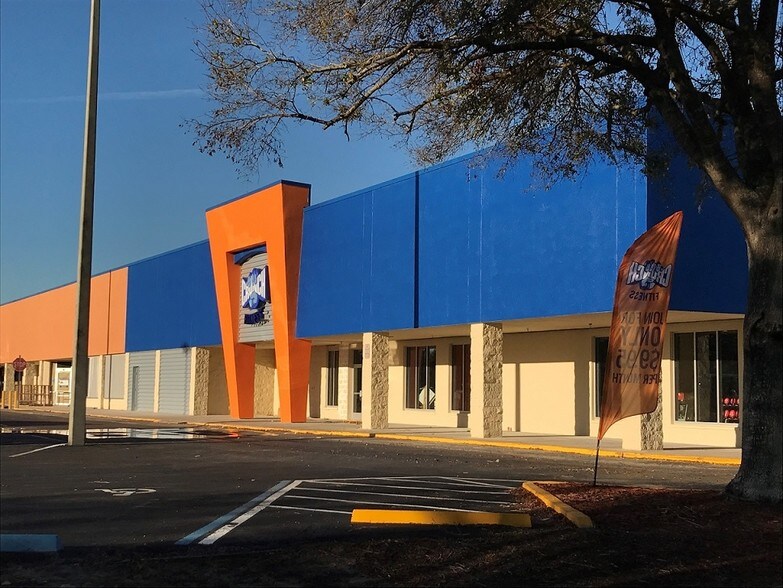 1200 Deltona Blvd, Deltona, FL 32725 Retail For Lease on