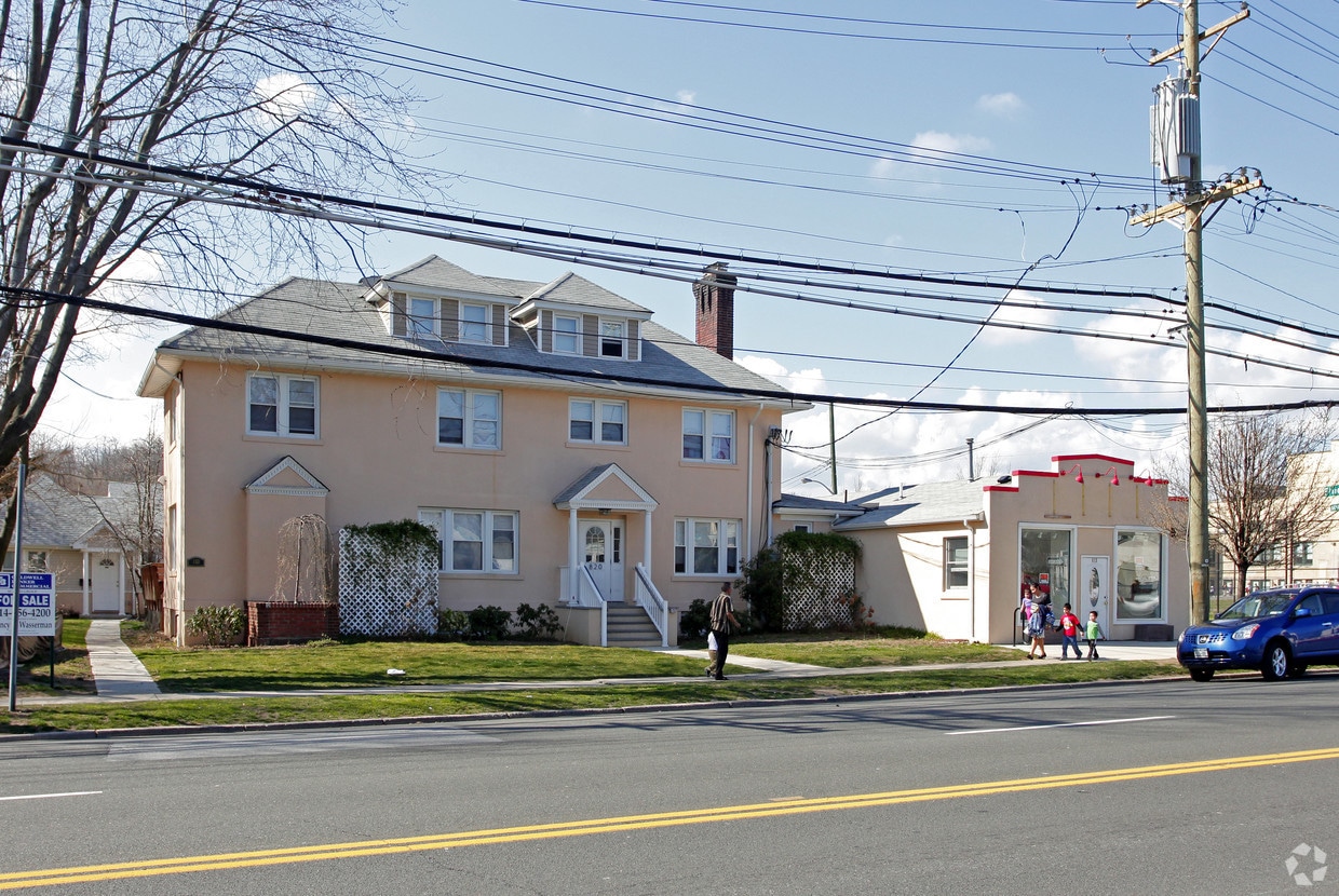 820 Mamaroneck Ave, Mamaroneck, NY, 10543 Apartments Property For