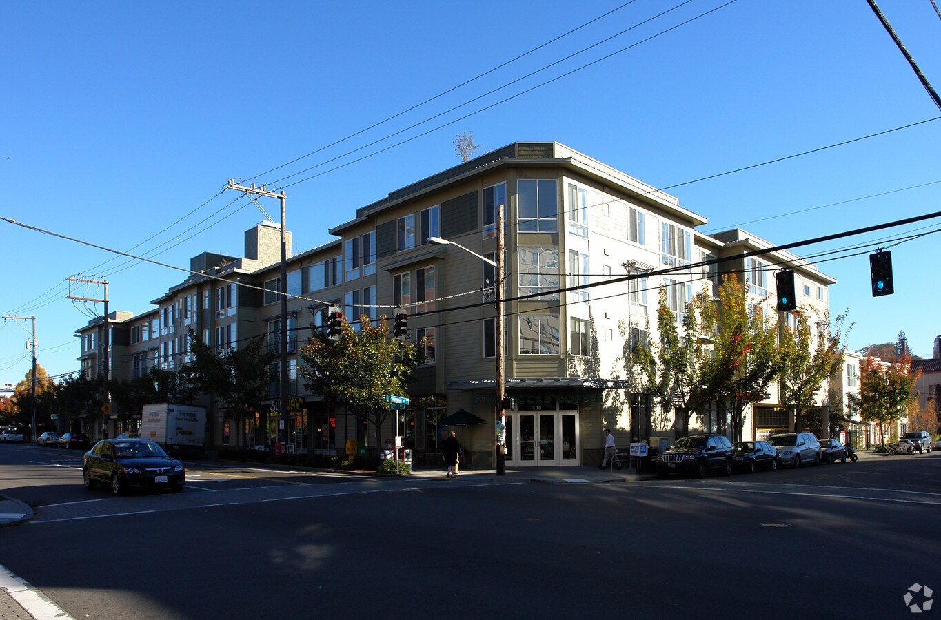 718 736 12th Ave Seattle Wa 98122 Apartments Property For Lease Search Saved