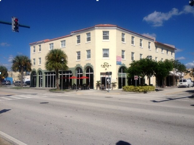 401 Northwood Rd West Palm Beach Fl 33407 Retail For Lease On Primary Photo Of 401 Northwood Rd West Palm Beach Front Retail Residential For Lease