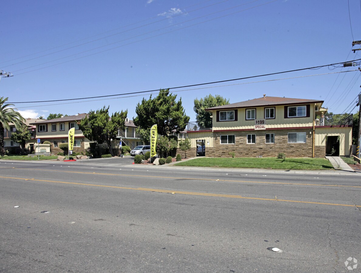 2927 Marconi Ave Sacramento Ca 95821 Apartments Property For 2927 Marconi Ave