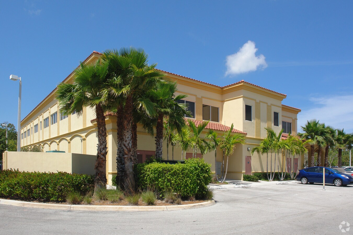 4675 Linton Blvd, Delray Beach, FL, 33445 Medical Property For Lease