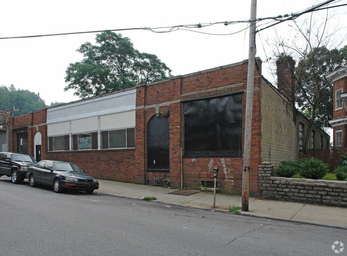 1012 Ludlow St, Yonkers, NY, 10705 Warehouse Property For Sale on